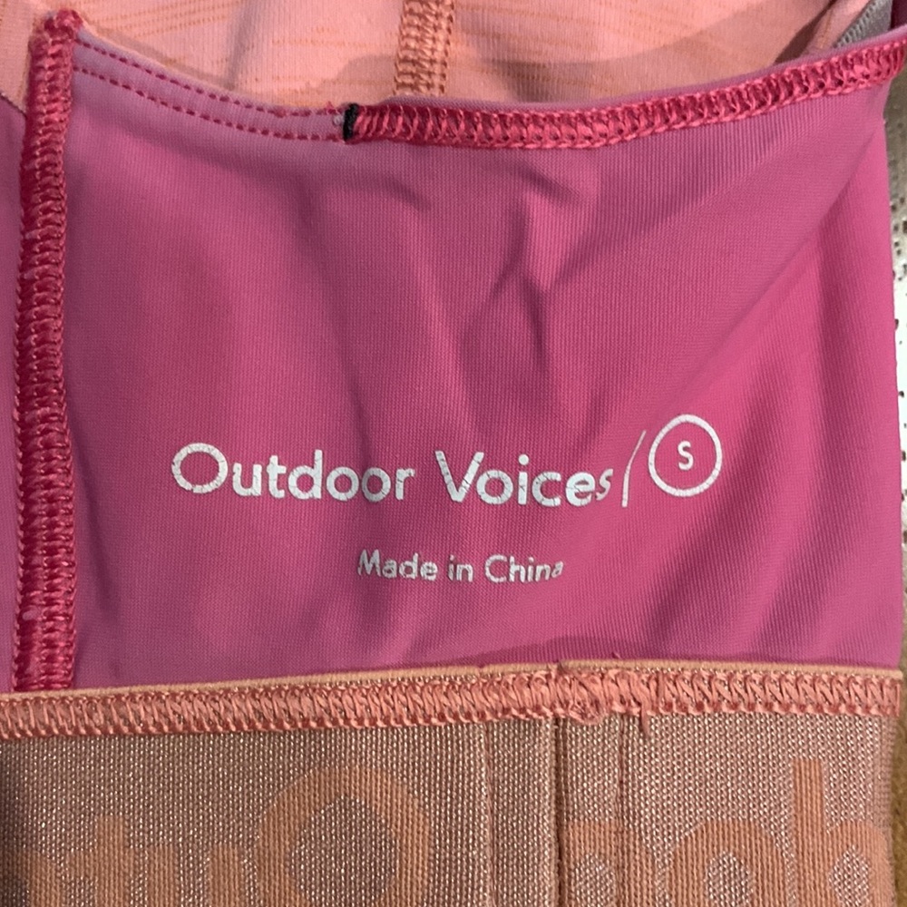 Outdoor Voices Key Bra (Small) - Picture 5 of 8